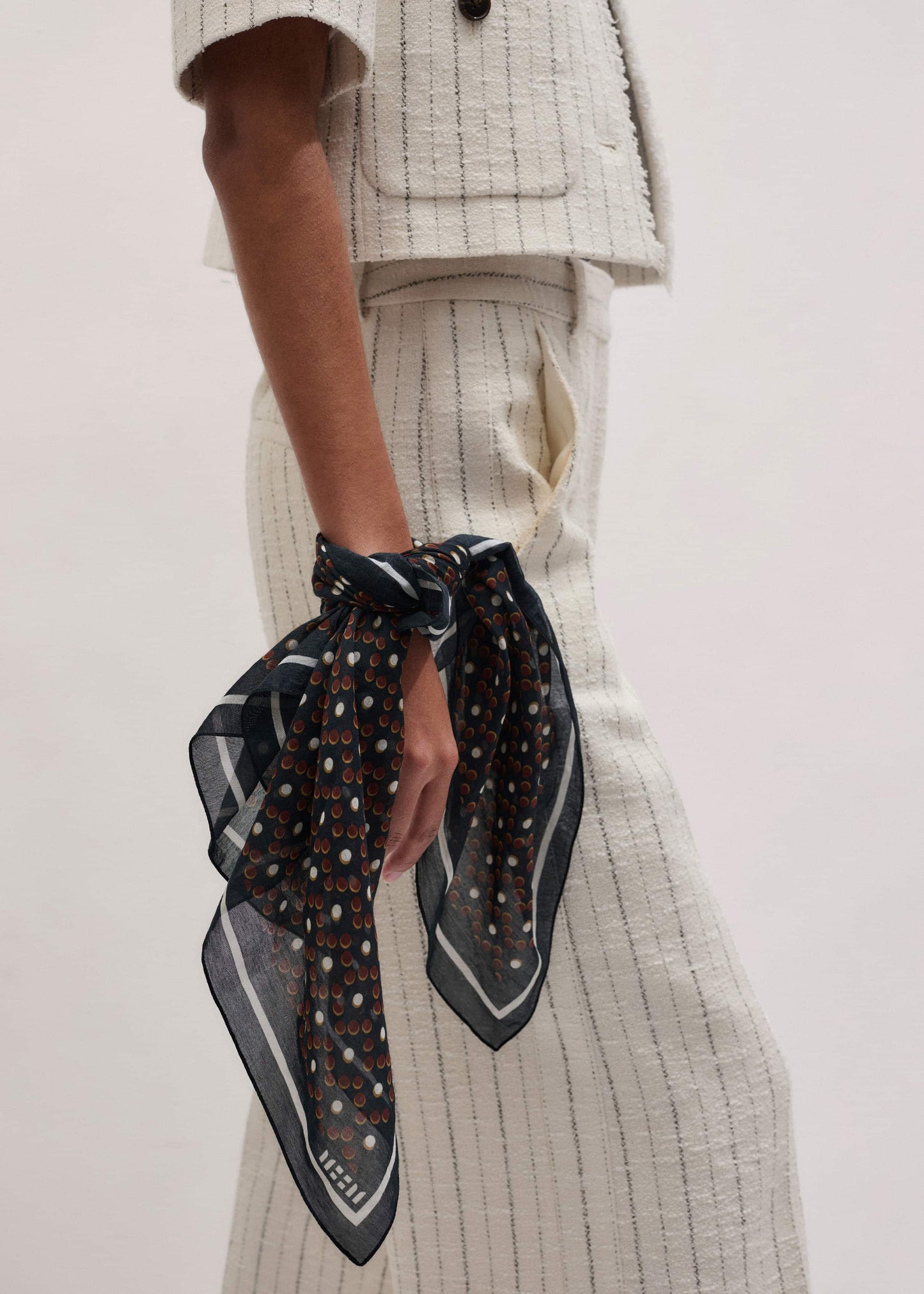 ME and EM Clothing|Accessories Black Dotted Border Scarf