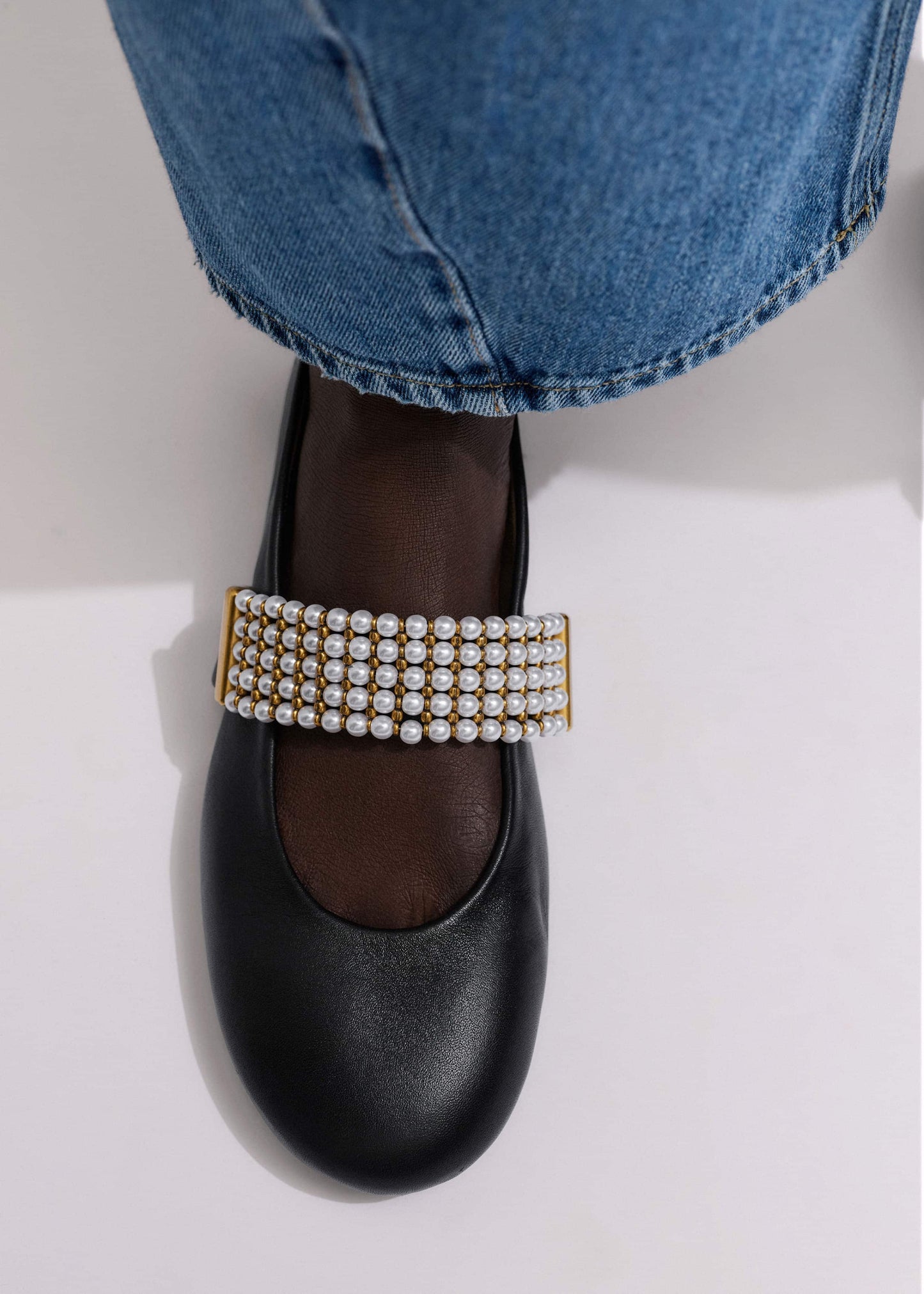 ME and EM Clothing|Accessories Black Pearl Trim Round Ballet Flat
