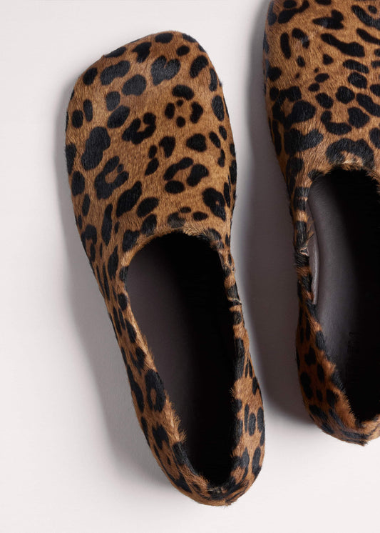ME and EM Accessories Dark Brown Leopard Print Asymmetric Slipper