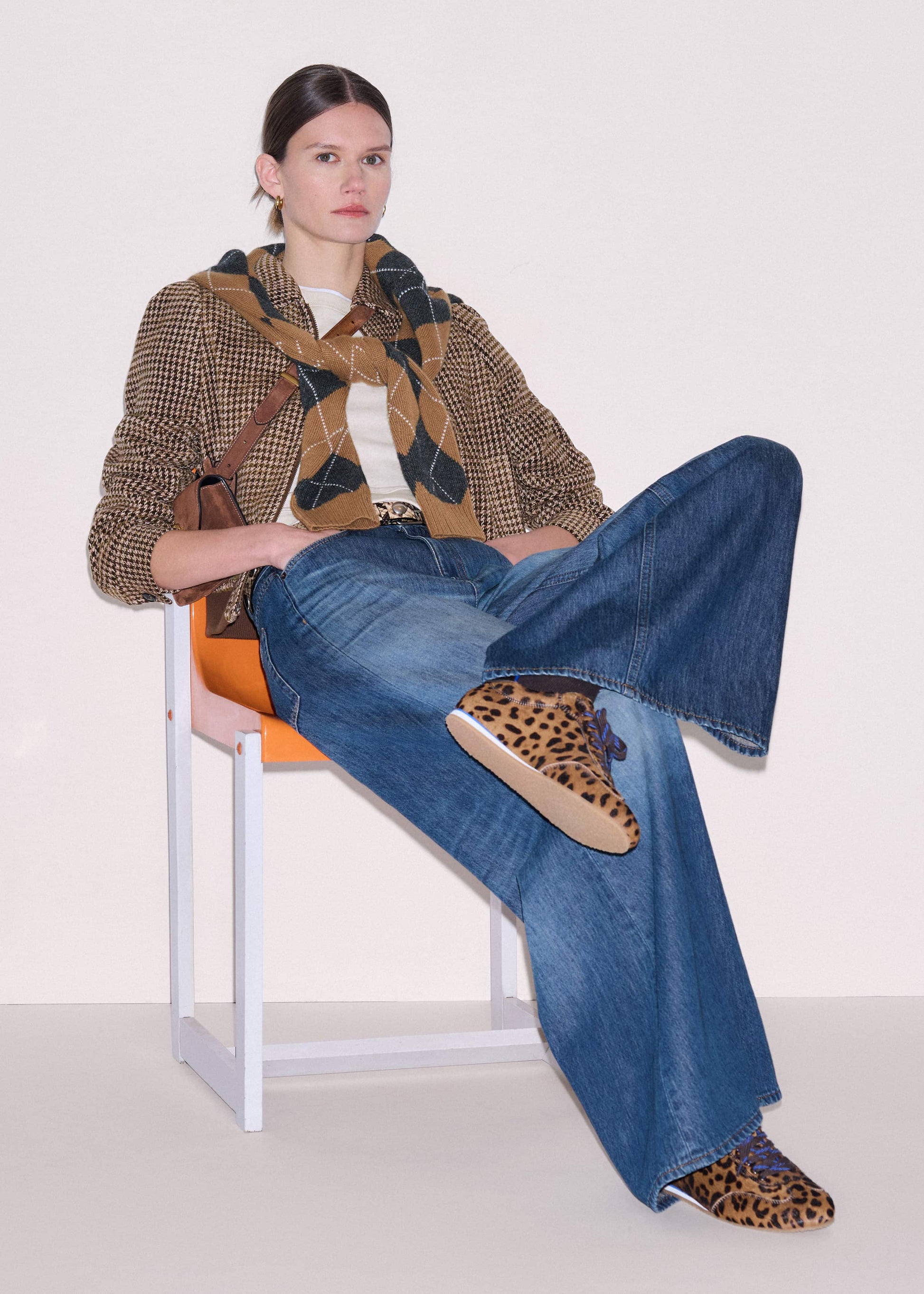 ME and EM Accessories Brown Leopard Print Retro Runner