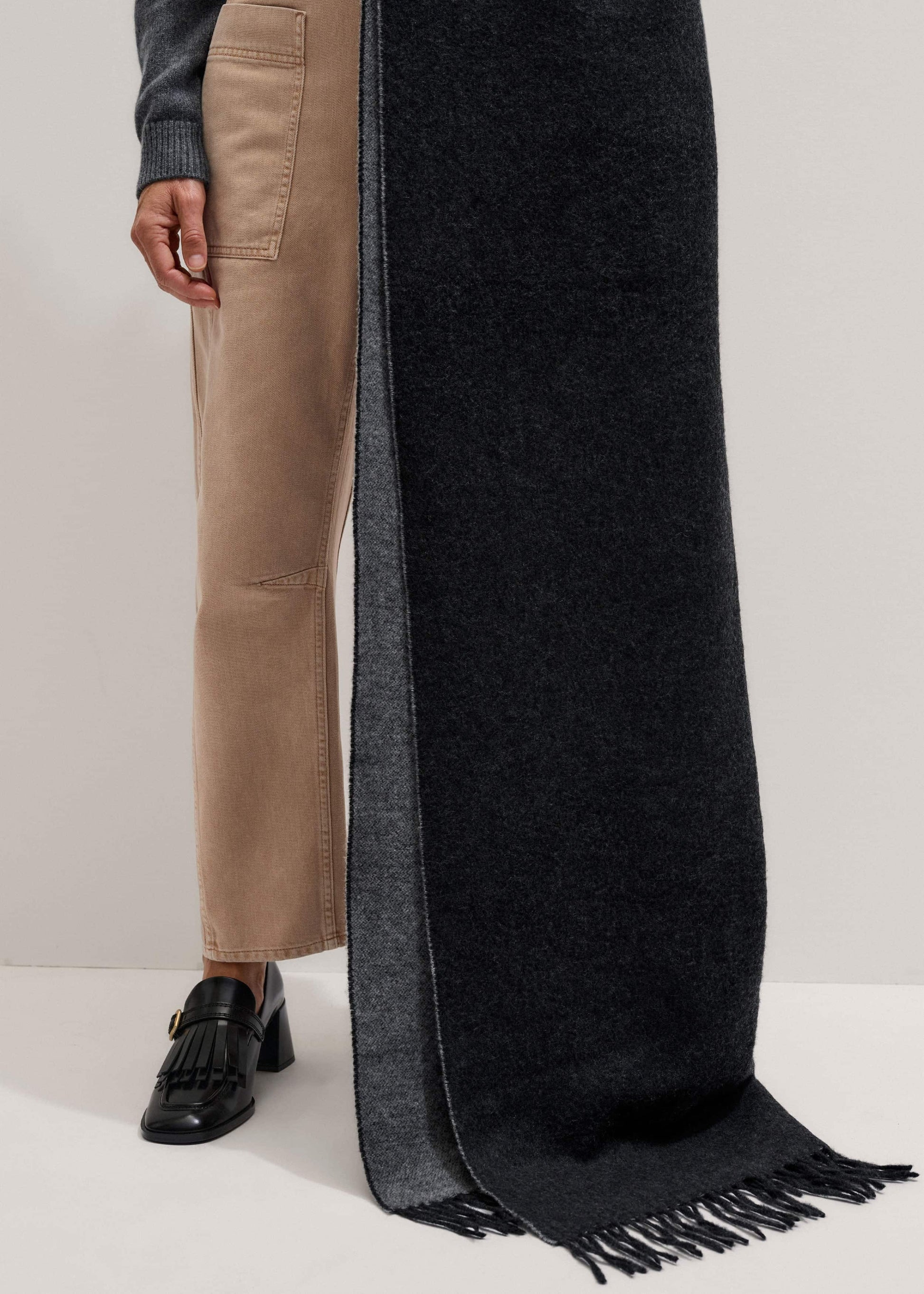 ME and EM Accessories Gray Cashmere Blend Travel Scarf