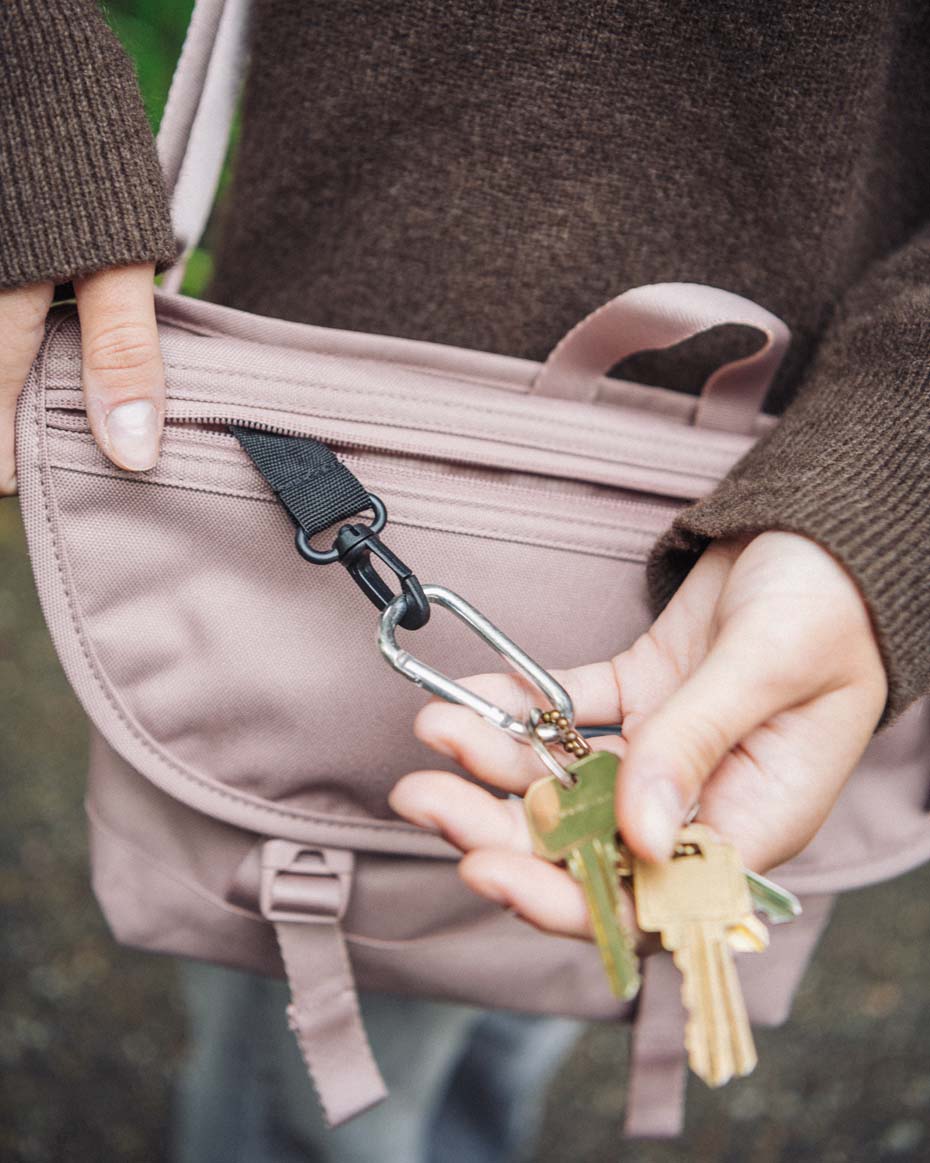 Herschel Cove Messenger Small